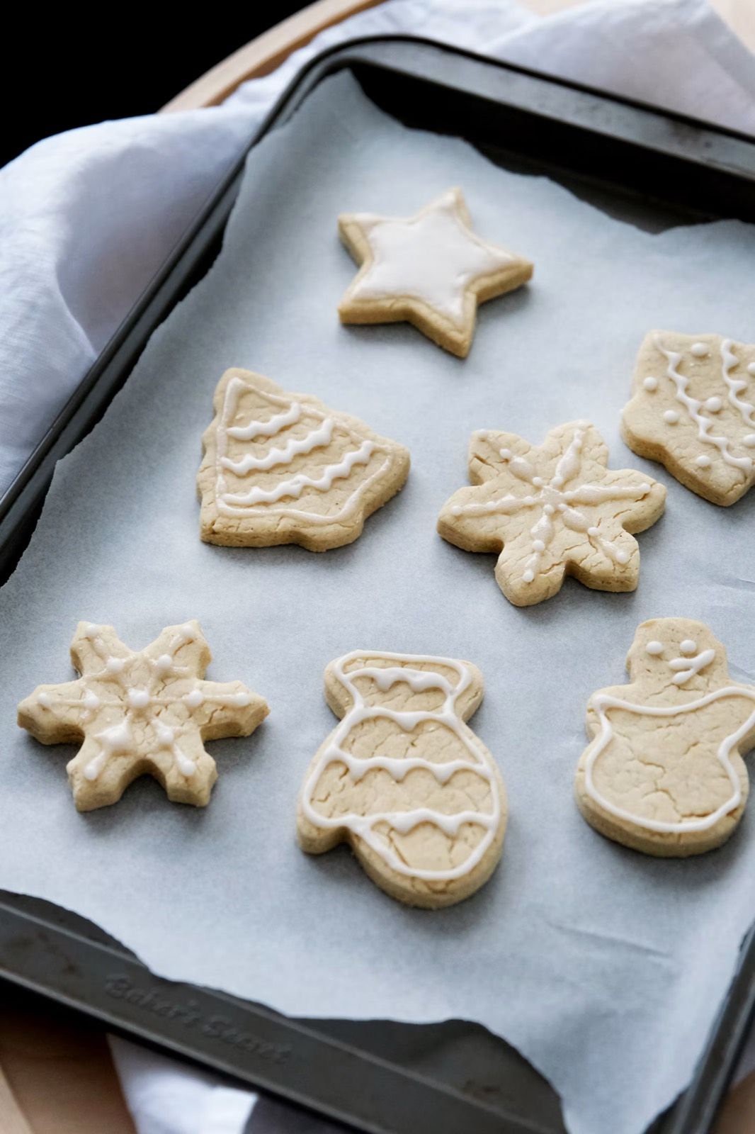 Hand-iced biscuits in festive shapes