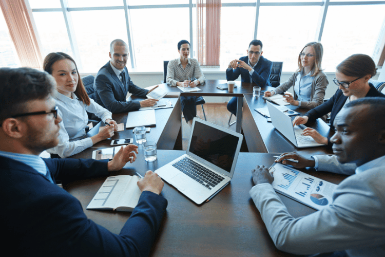 investindo em novos negócios em Portugal