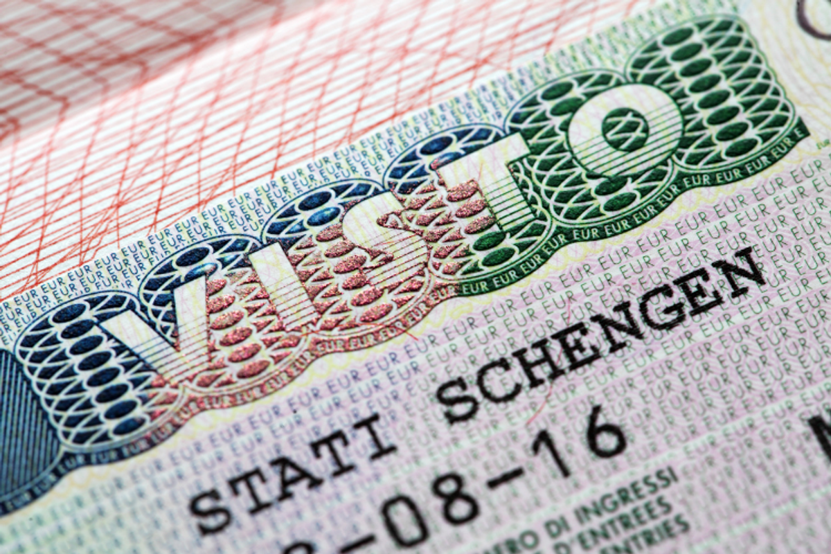 Requisito de residência em Portugal para cidadãos do Brasil