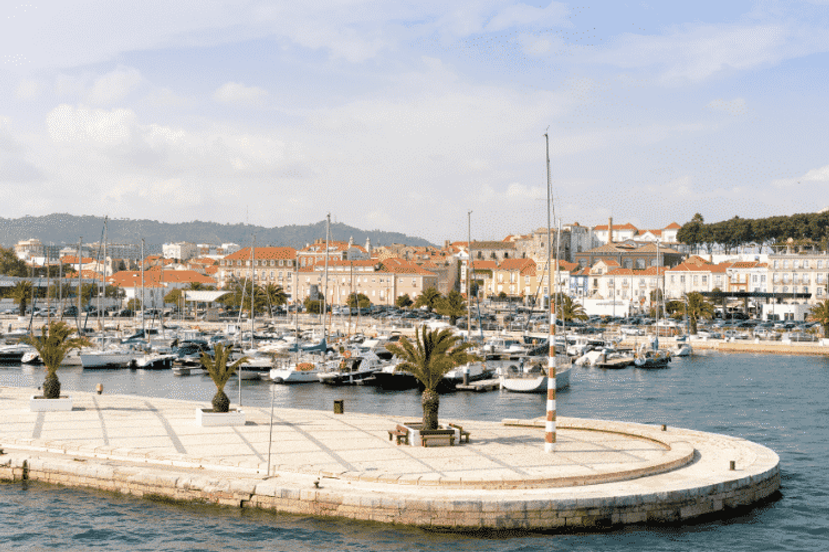 The Alentejo coast covers part of Setubal