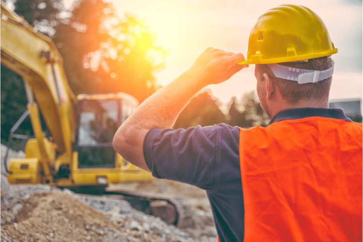 Como estão os salários em Portugal construção