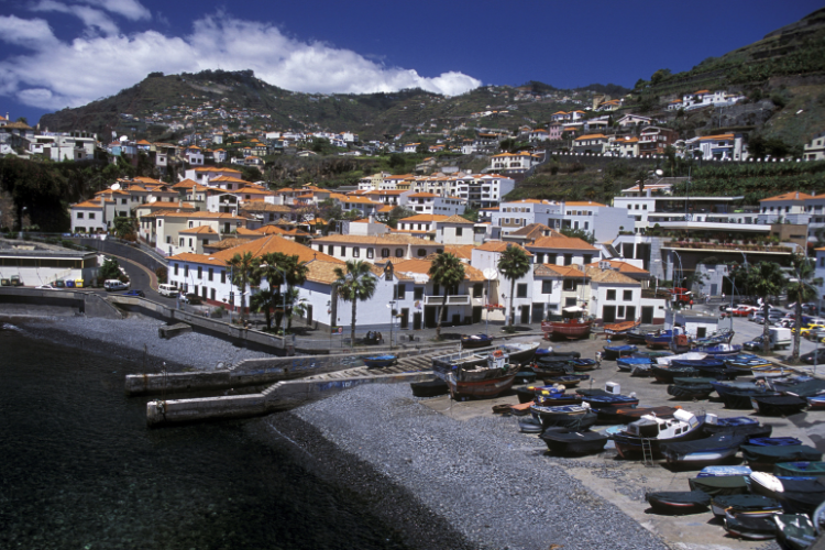 is-Madeira-better-than-Azores