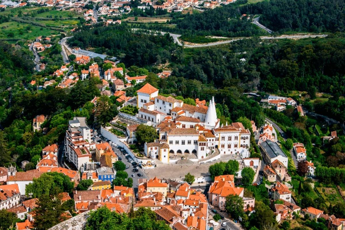 sintra-is-a-fairytale-city-for-expats-in-lisbon