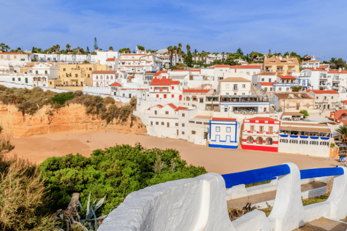 região do Algarve é bem desenvolvida