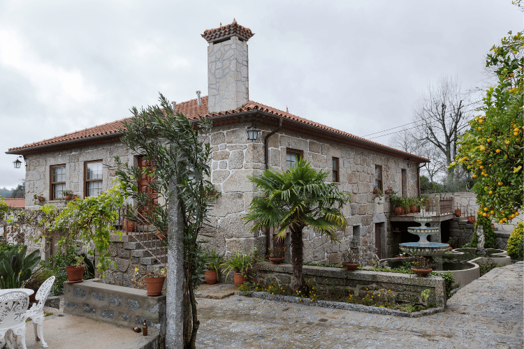 old-houses-to-buy-in-Portugal