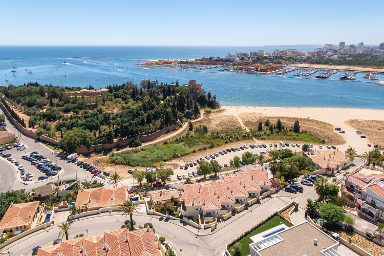 living-in-portimao-for-expats