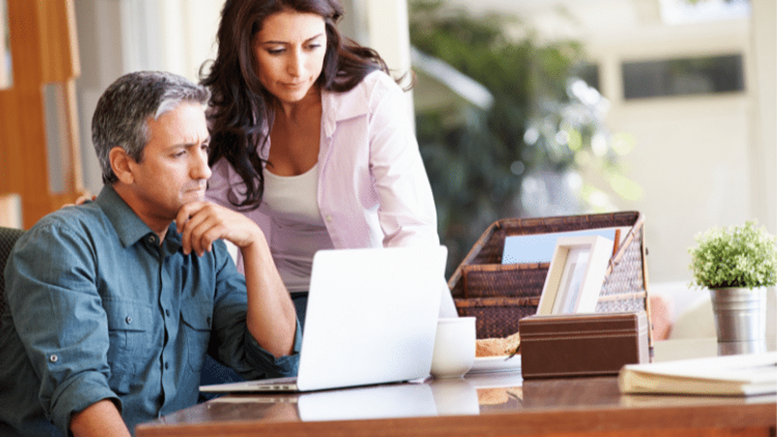 researching-your-move-abroad-deborah-dahab