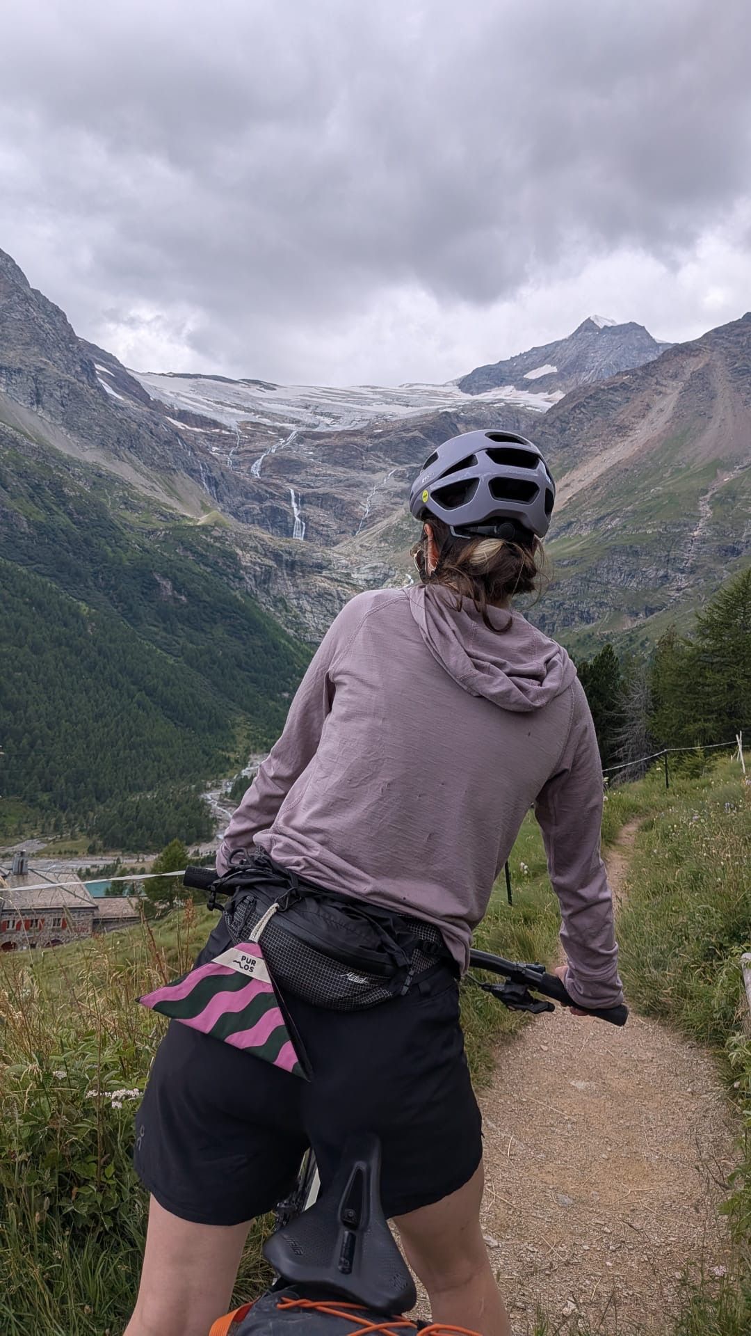 Janina am Velofahren