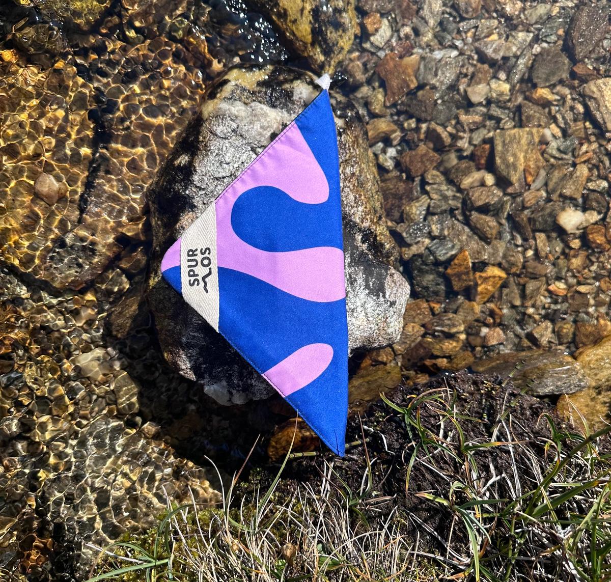 Miramar auf einem kleinen Stein im Wasser