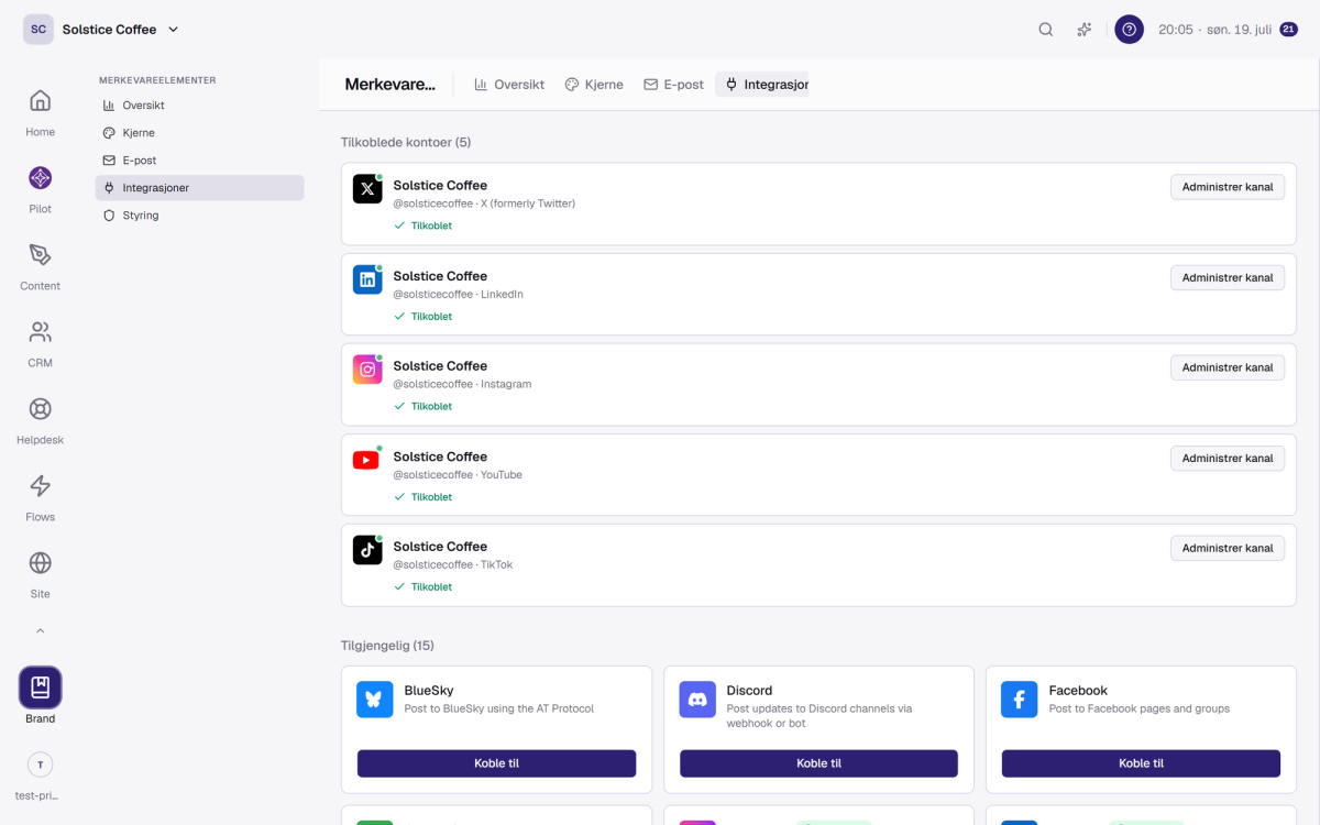 Integrations-fanen i Brand: tilkoblede kanaler øverst, plattformkatalogen under.
