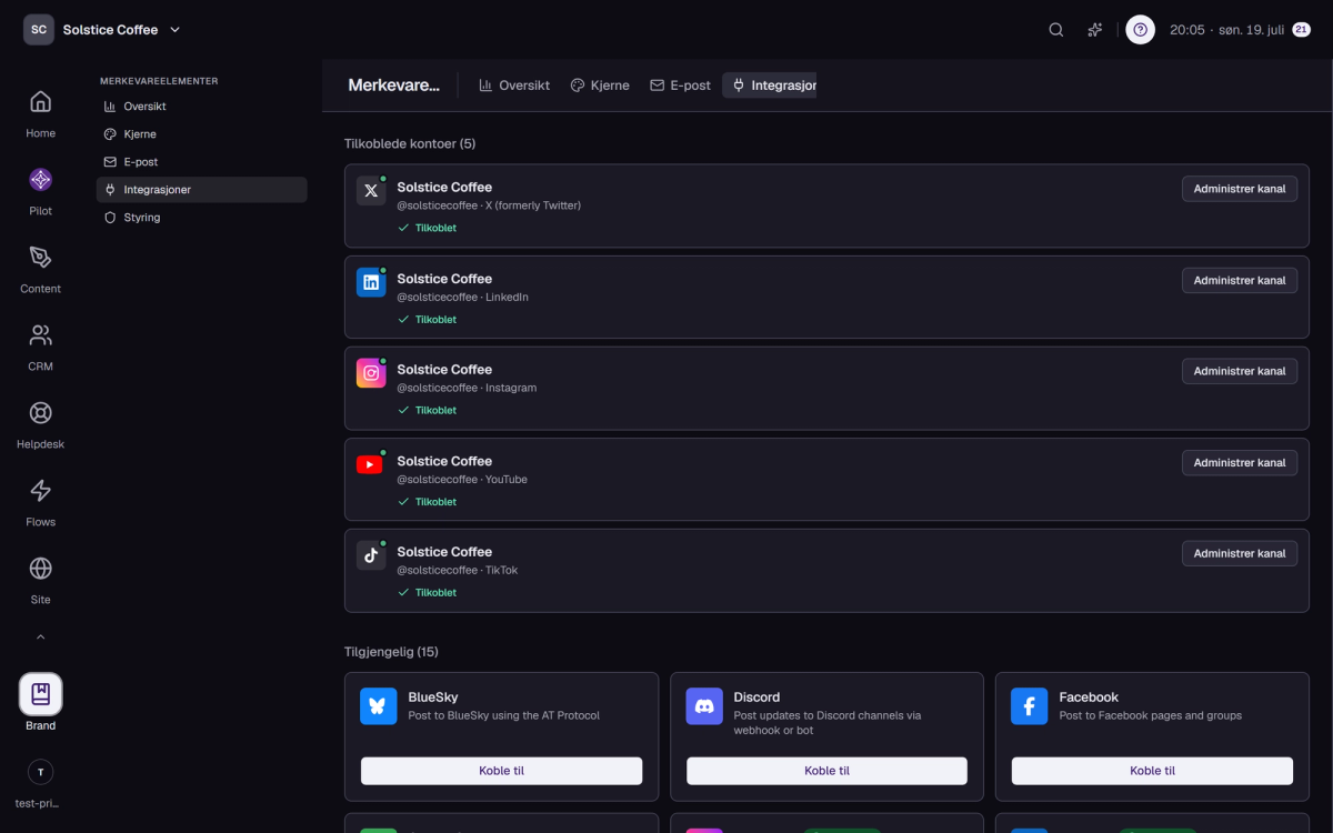 Integrations-fanen i Brand: tilkoblede kanaler øverst, plattformkatalogen under.