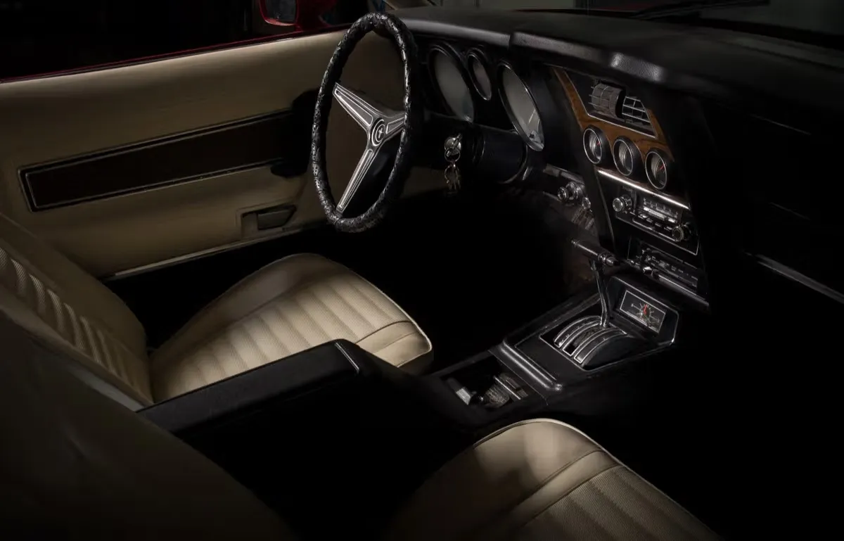 Custom car shop website design