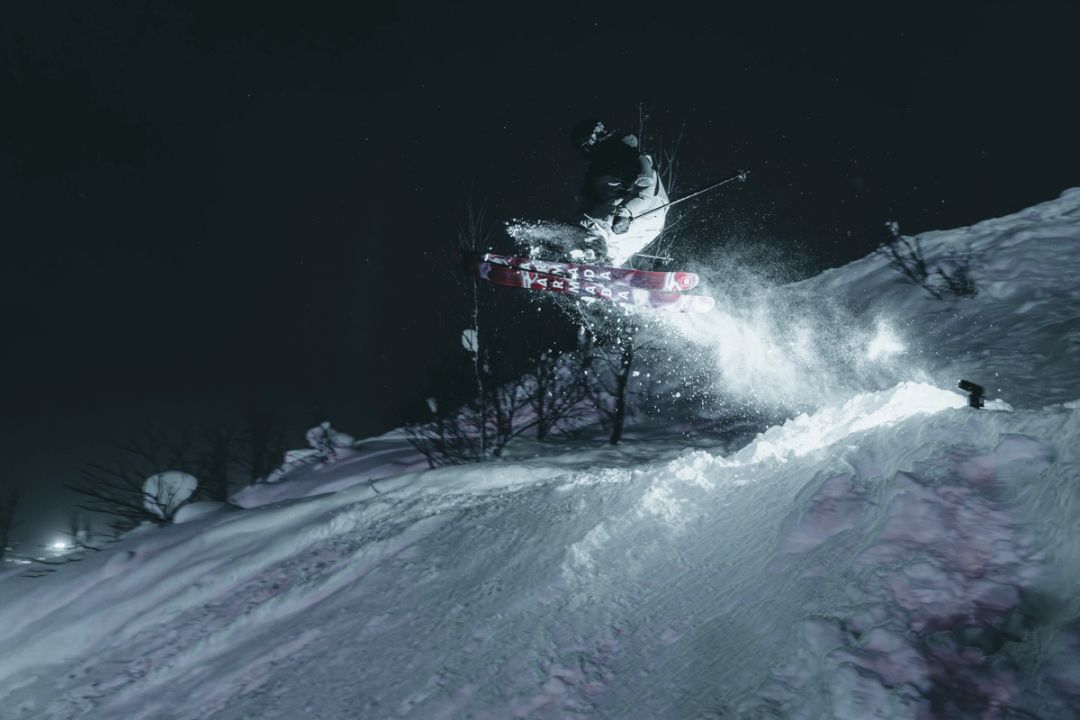 Snow in Flight