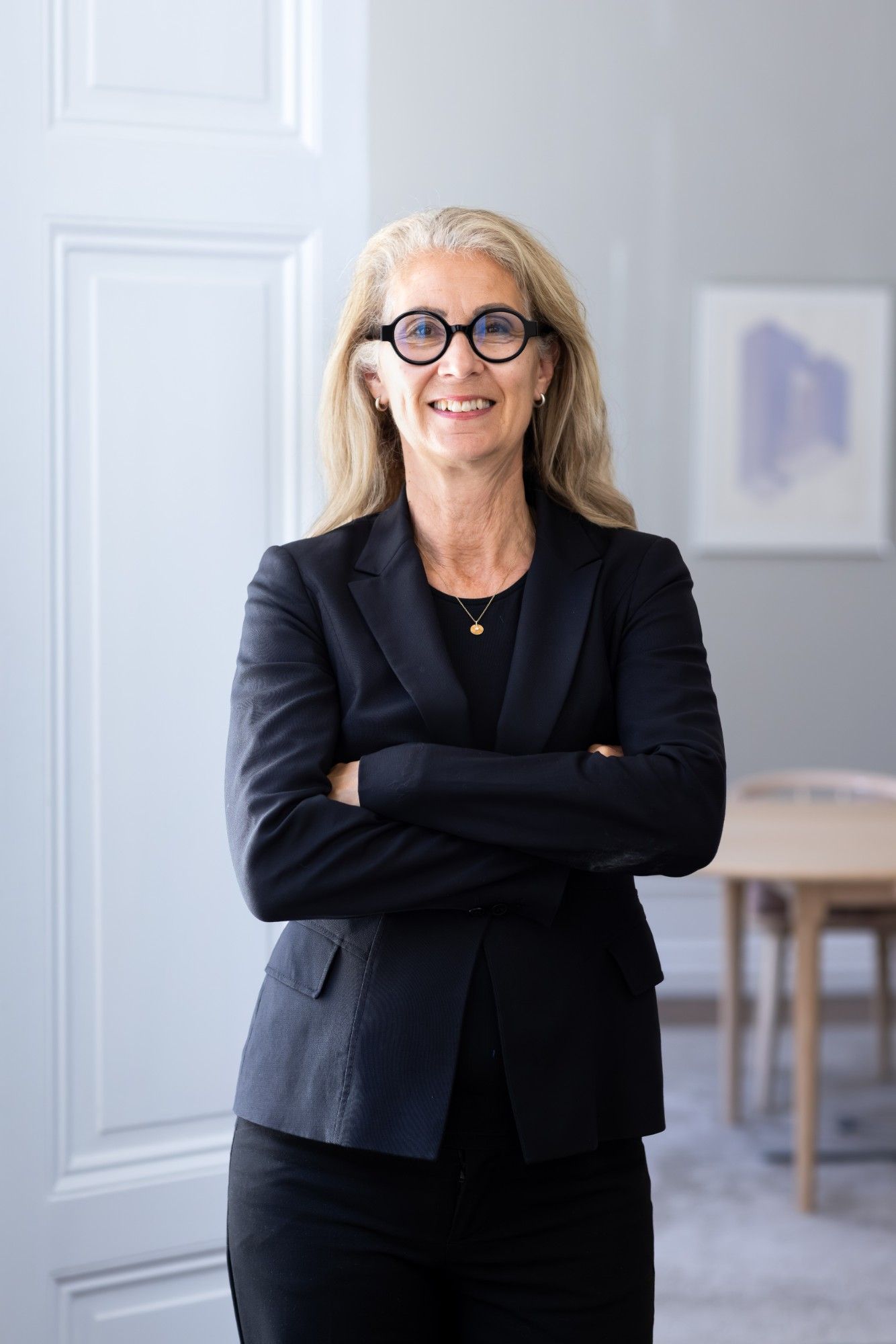 Ira Isaksson, Grundare