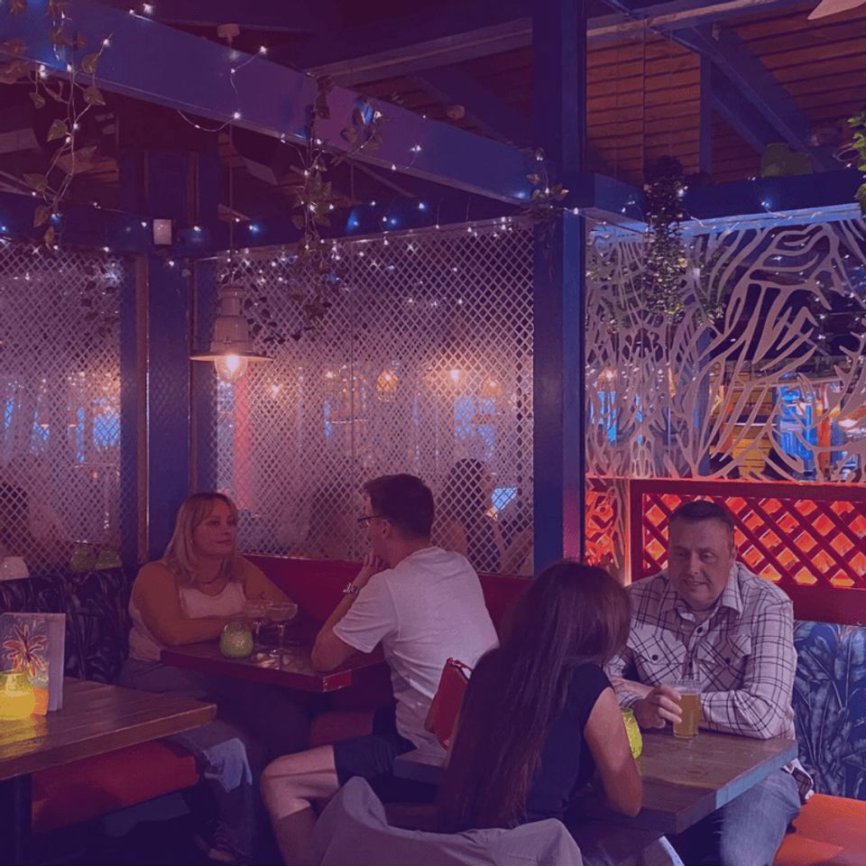 40s and 50s singles night at Turtle Bay, hosted by Love at First Sign