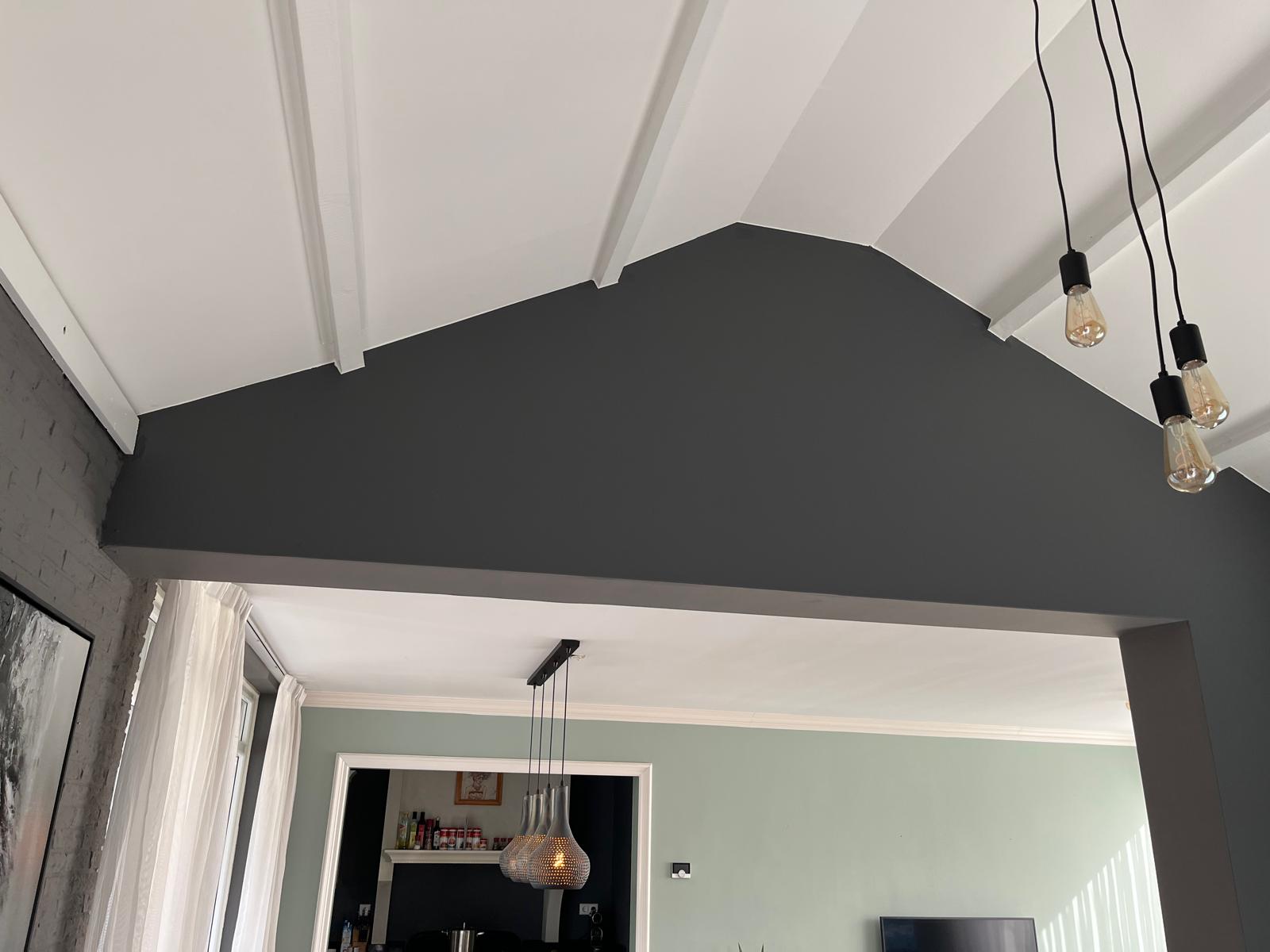 Deuren, muren en balken weer als nieuw