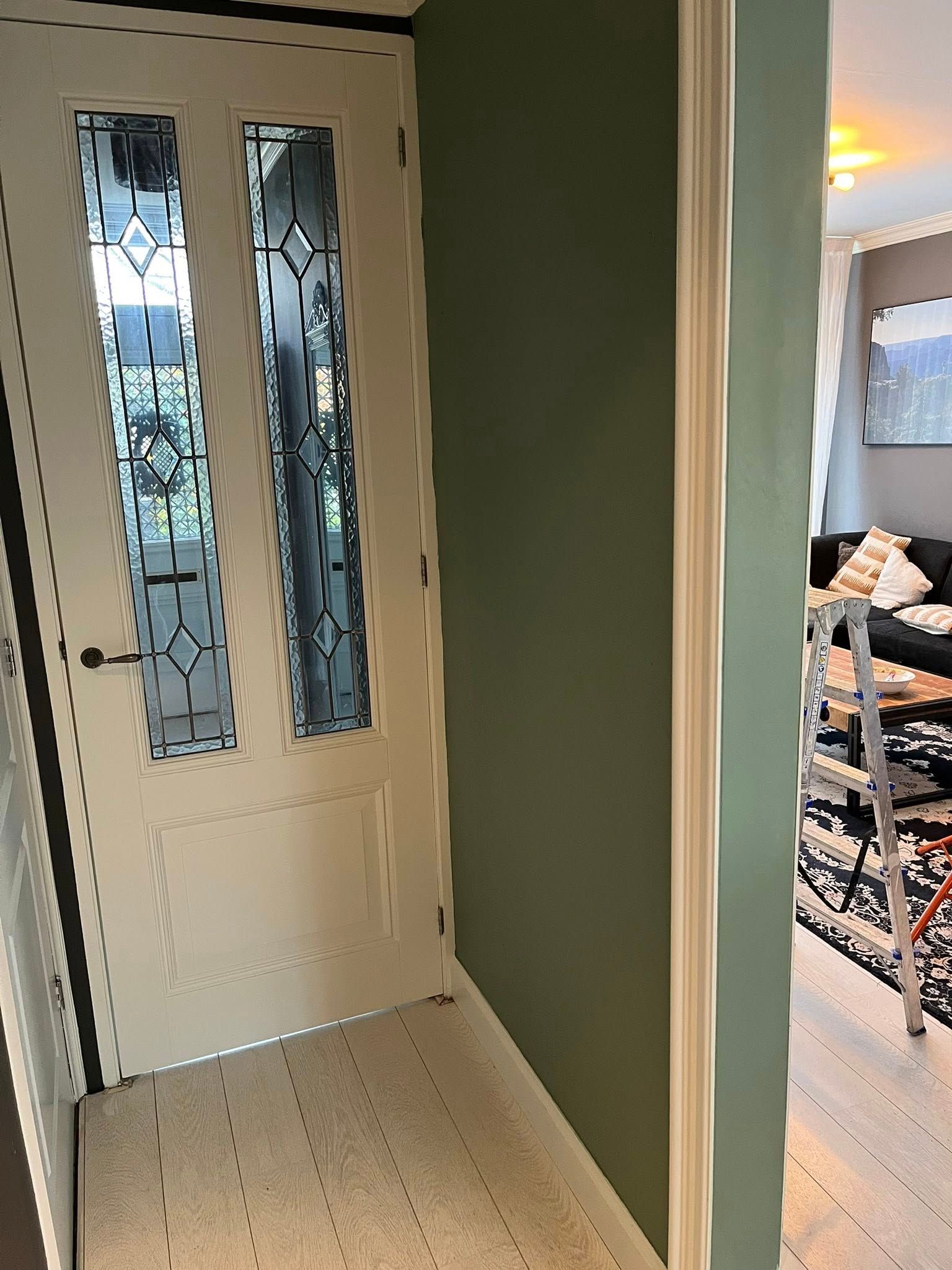 Deuren, muren en balken weer als nieuw