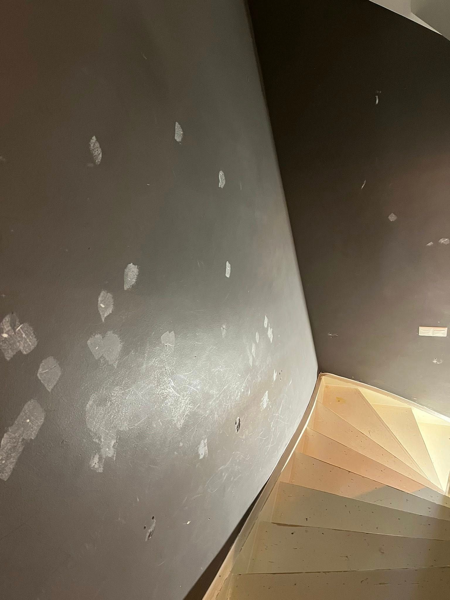 Deuren, muren en balken weer als nieuw