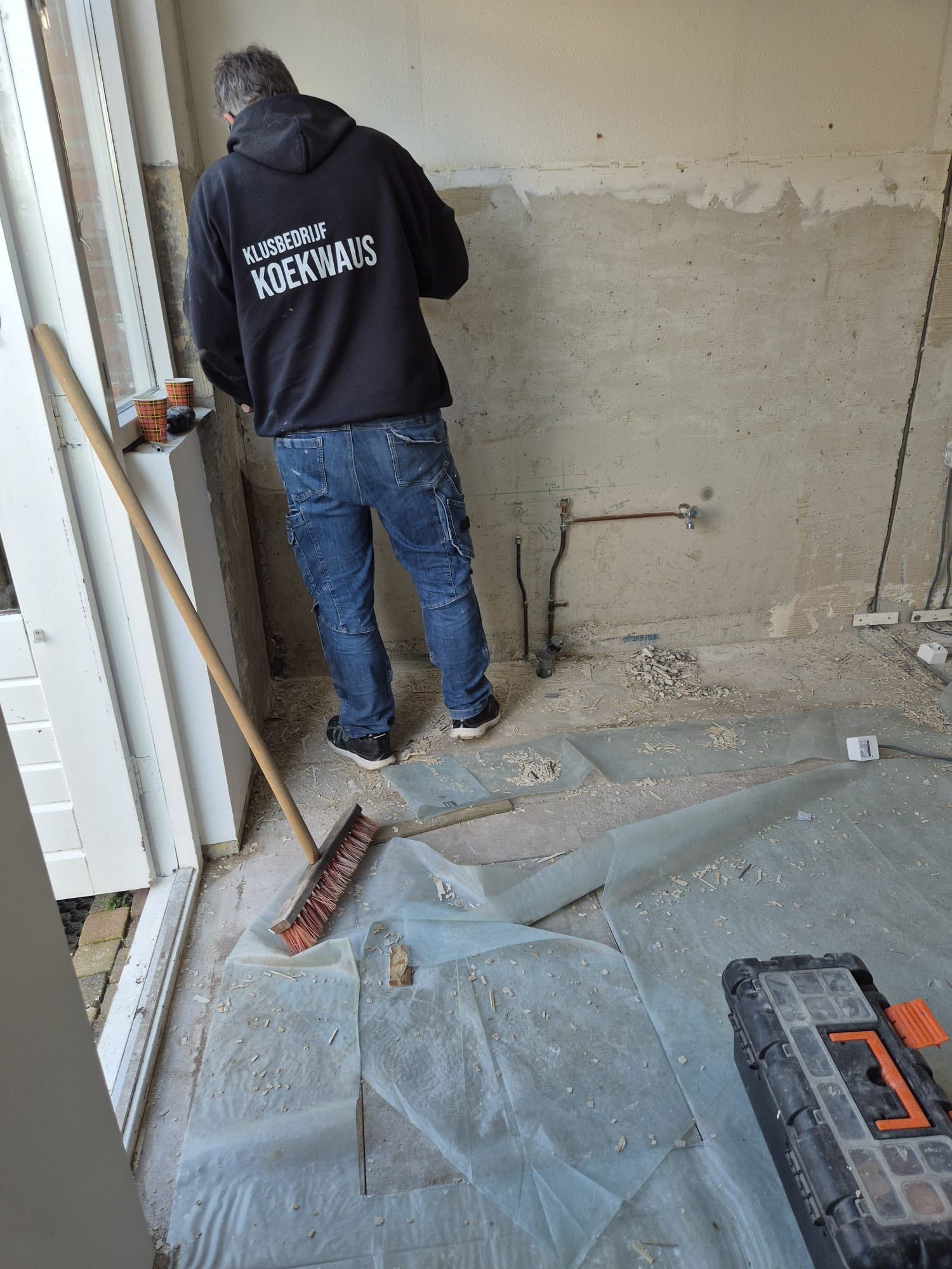 Schilder- en sauswerk woning