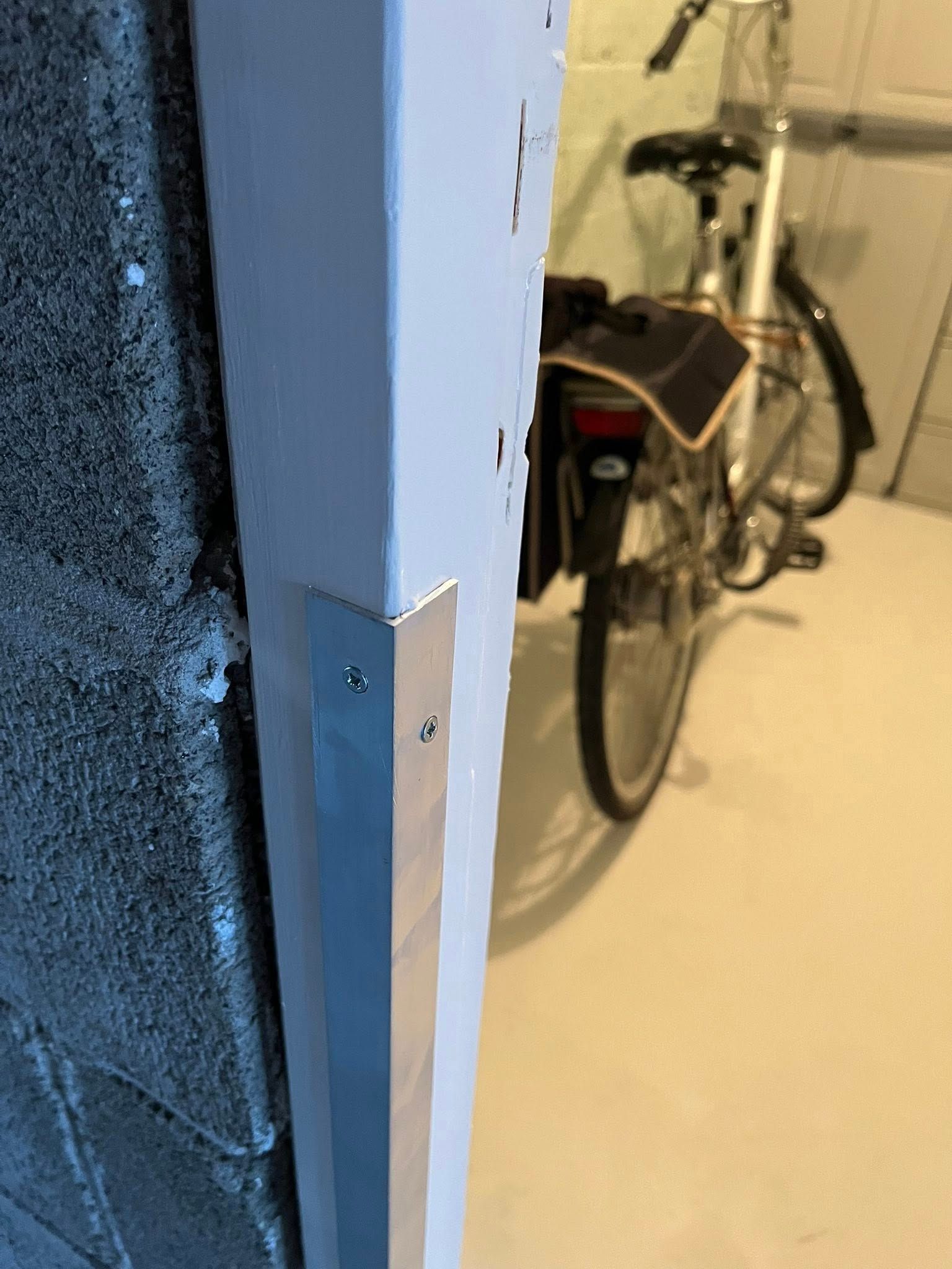 Renovatie berging met sauswerk en vloercoating