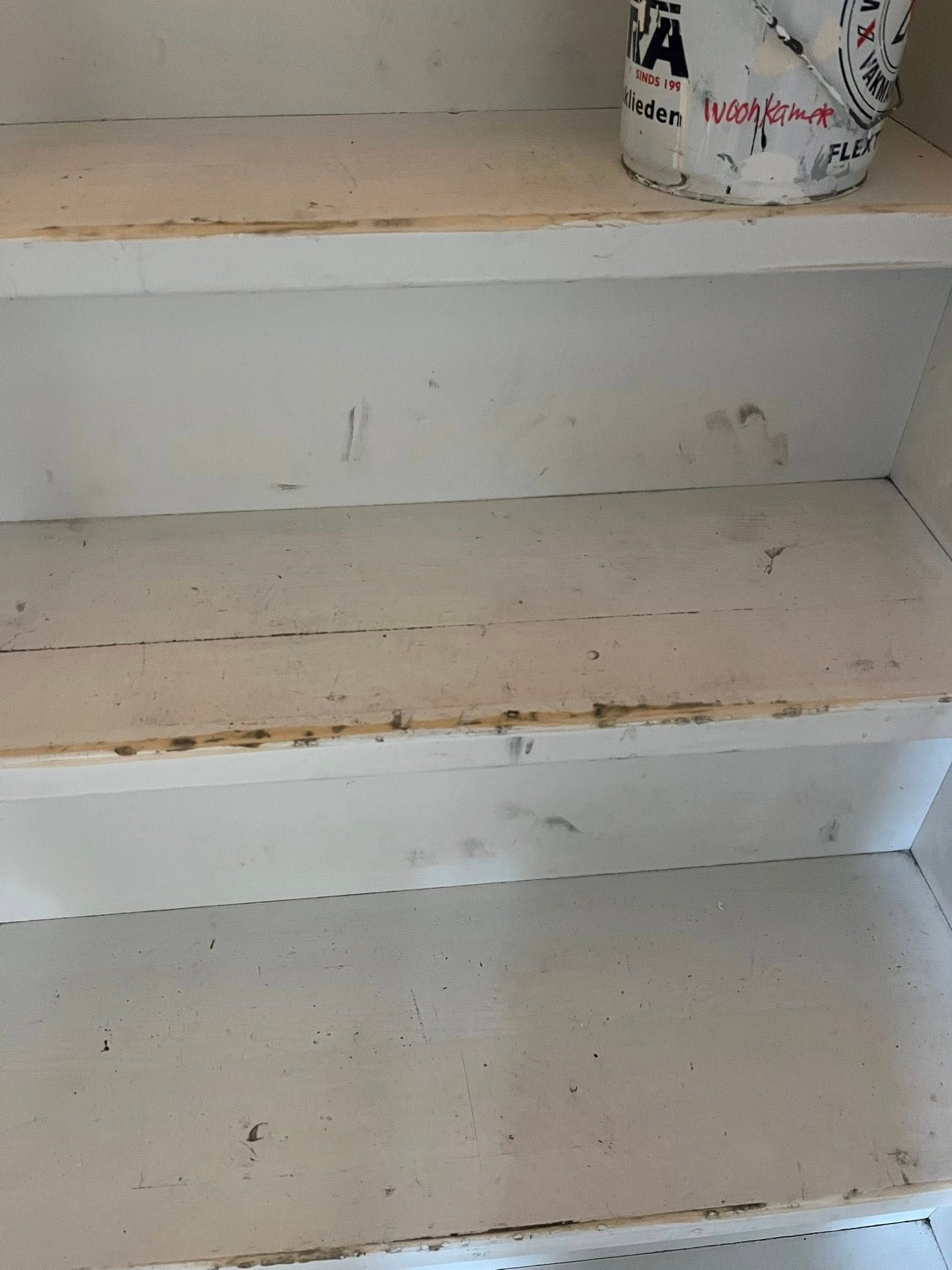 Muren, trap en schilderwerk weer strak