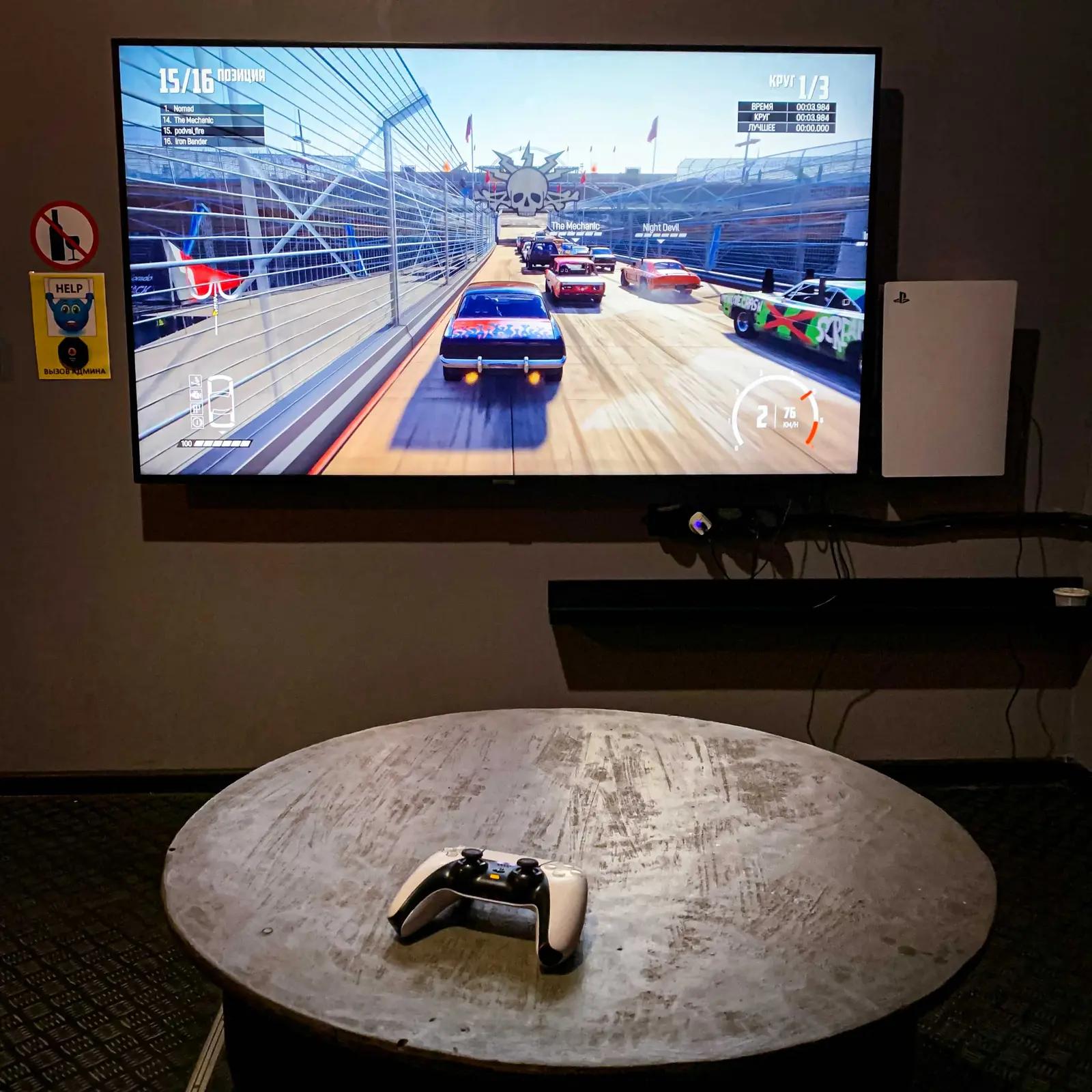 Фото PlayStation 5-кімнати «Вогонь» в клубі RA
