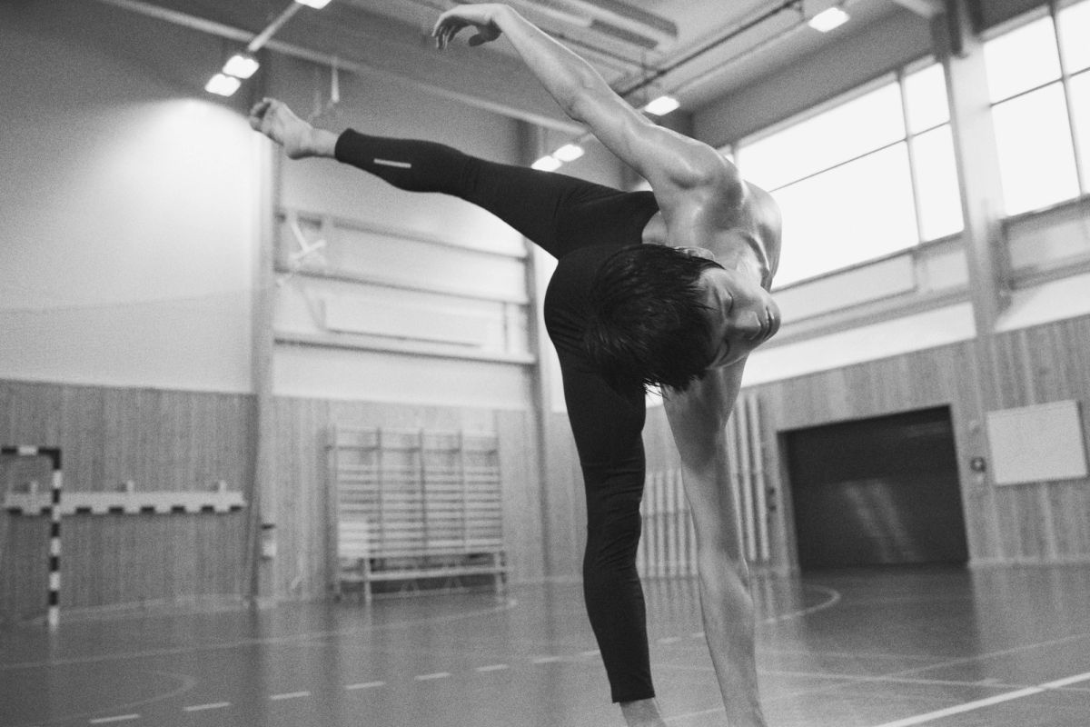 Heartbeats HM Sport for HM, shot in Stockholm, Sweden, by Anton Renborg