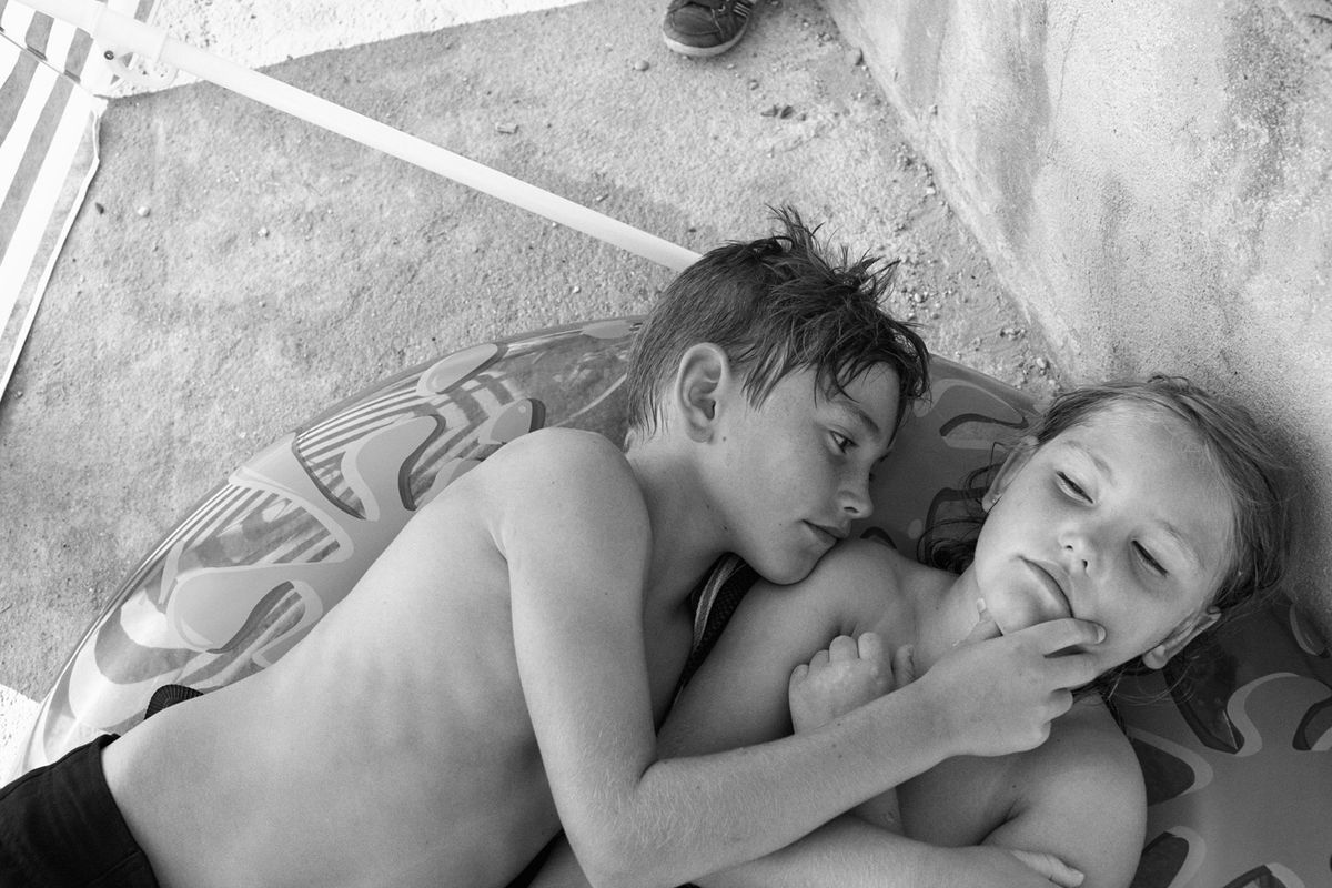 En Famille in FR for Personal, shot in Paris, Anjou, Menton, France, by Anton Renborg