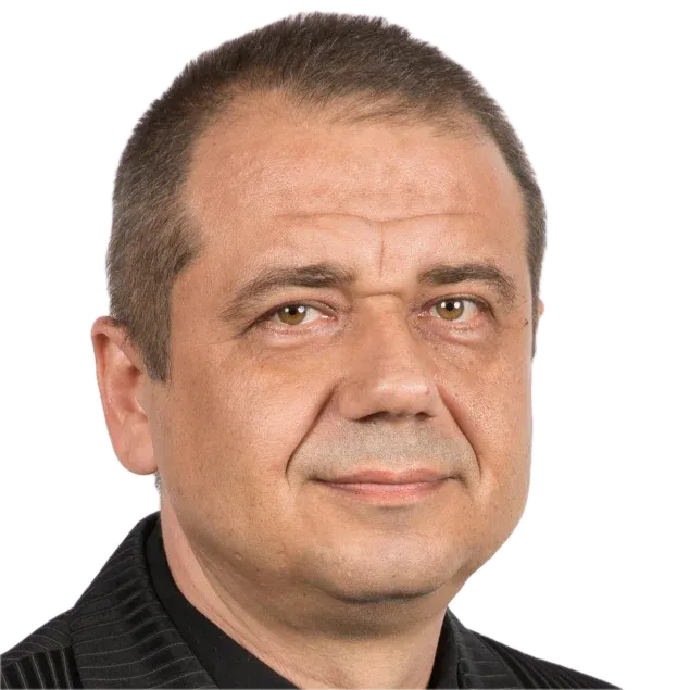 Portrait of Robert Laszlo, founder and CTO of Needronix.
