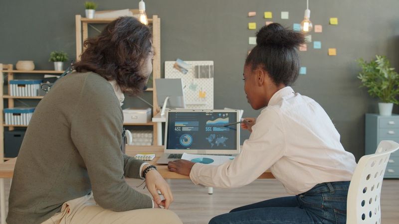 Real-Time Attendee Insights Explained