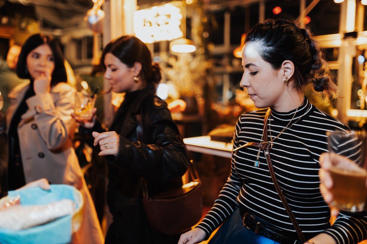 How to Reconnect With Old Friends You've Lost Touch With