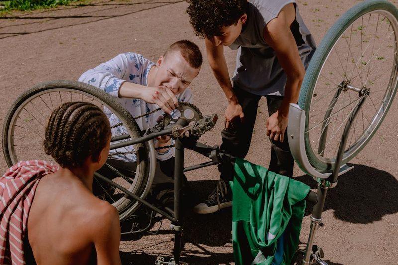 How To Keep Adult Friendships Alive When Everyone's Busy