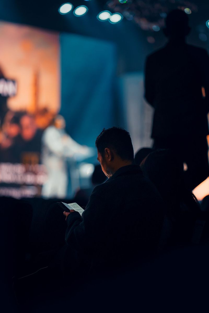 Grip vs FirstMove: Trade Show Networking vs Live Event Connection