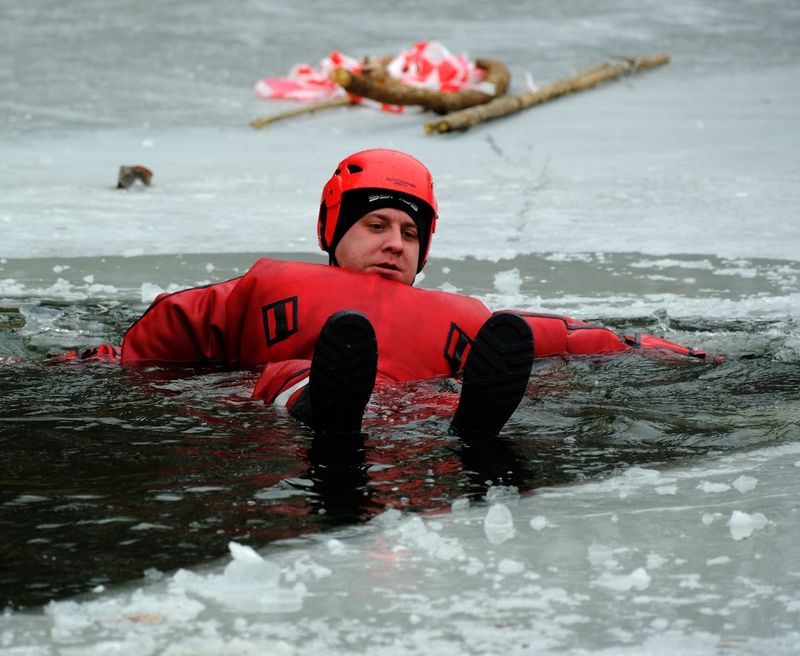 How to Break the Ice at Events Without It Feeling Forced