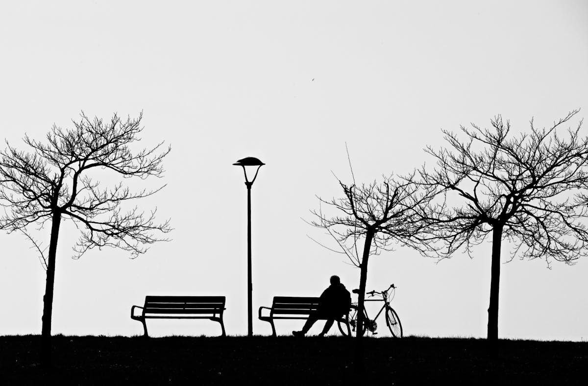 Alone vs Lonely: What's the Difference (And How to Tell)?
