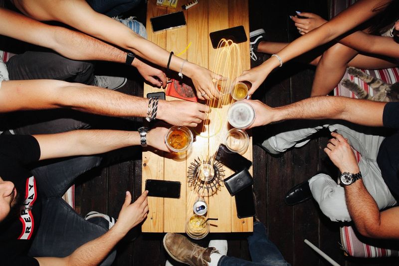 How To Make Friends Without Going To Bars