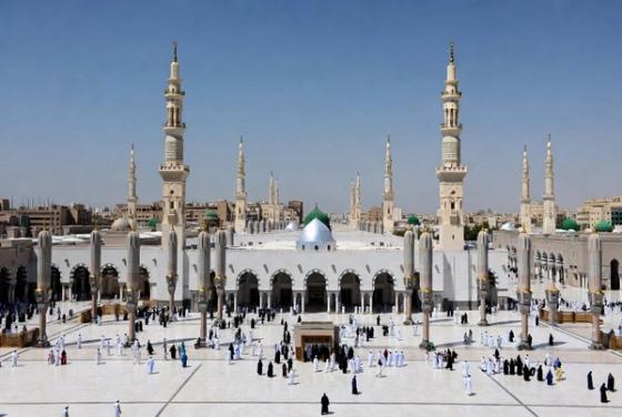 Layanan Digital Masjid Nabawi Kini Bisa Pantau Kepadatan