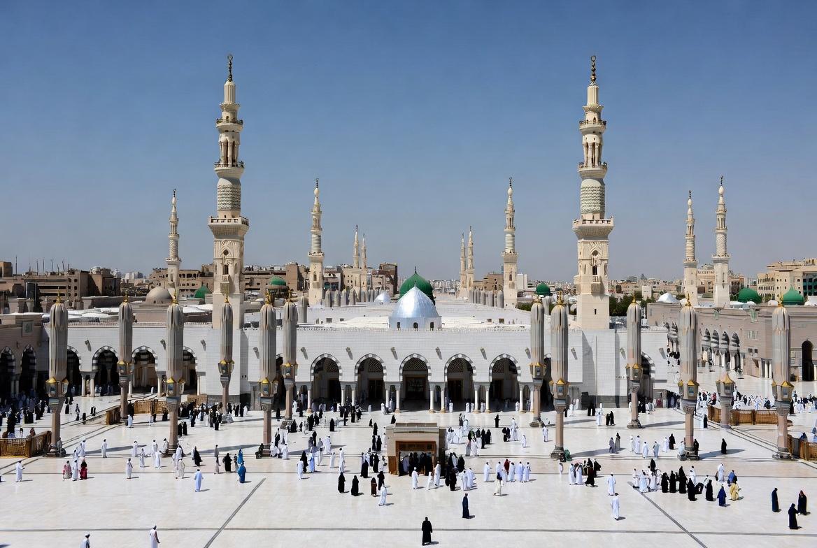 Layanan Digital Masjid Nabawi Kini Bisa Pantau Kepadatan