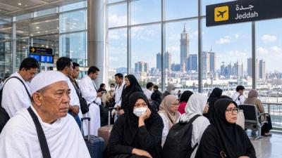 Terlantar di Jeddah, 32 Jemaah Umrah Terpaksa Hutang Rp 9,4 Juta Untuk Tiket Pulang