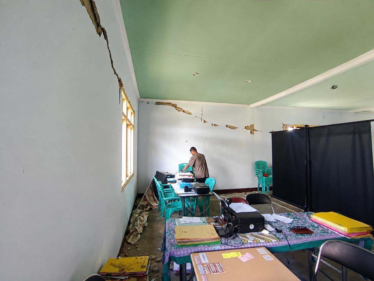 Sejumlah Kantor Kemenhaj Rusak Usai Gempa M7,7 di NTT