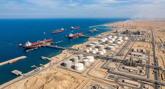 Harga Minyak Melandai Setelah Saudi Alirkan Pasokan Tambahan Lewat Oman