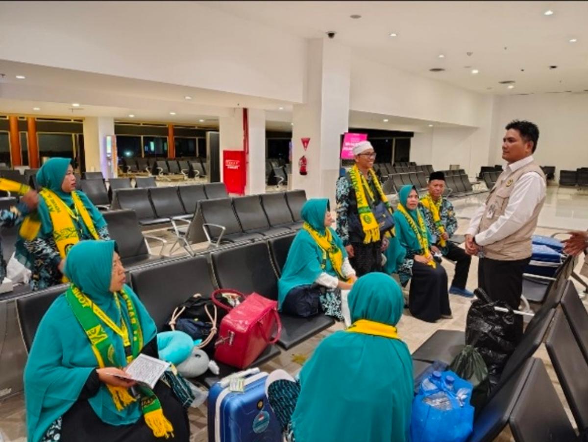 Kemenhaj Minta Penyelenggara Tak Paksakan Keberangkatan Jemaah Umrah di Tengah Terpaan Abu Vulkanik