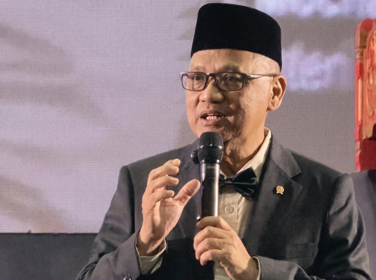 Akui Angkat Anak Jadi Tenaga Ahli, Menhaj Klarifikasi