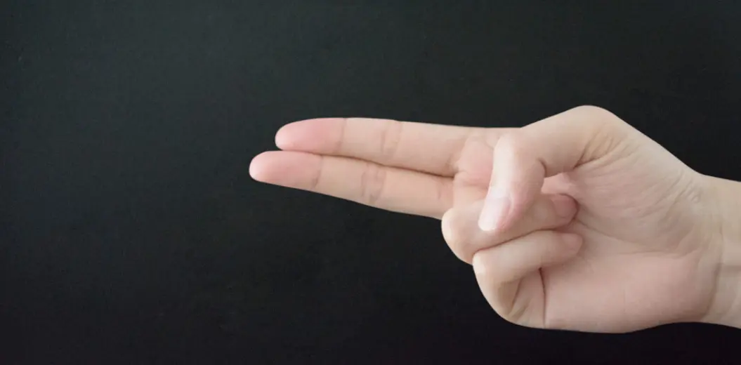 Dedos índice y pulgar separados sin moco cervical: días secos