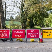 Temporary road signs