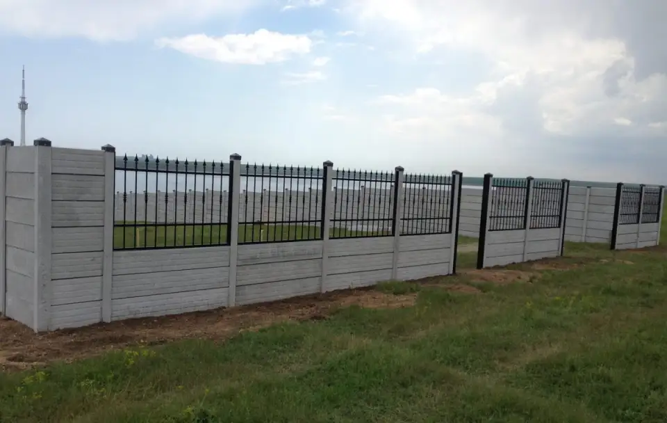 Gardurile prefabricate din beton – solutia perfecta pentru imprejmuirea curtilor