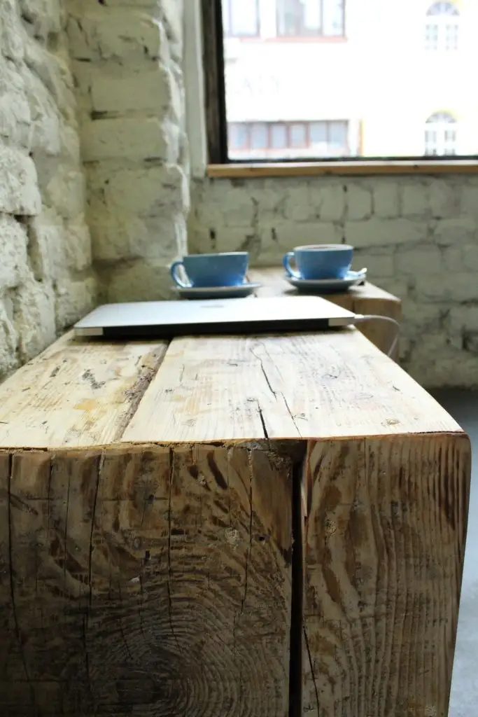 Coffee Heaven in Just 12 Square Meters: Steam Coffee Shop