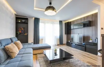 Modern Design with Geometric Motif in a 52 sq m Apartment
