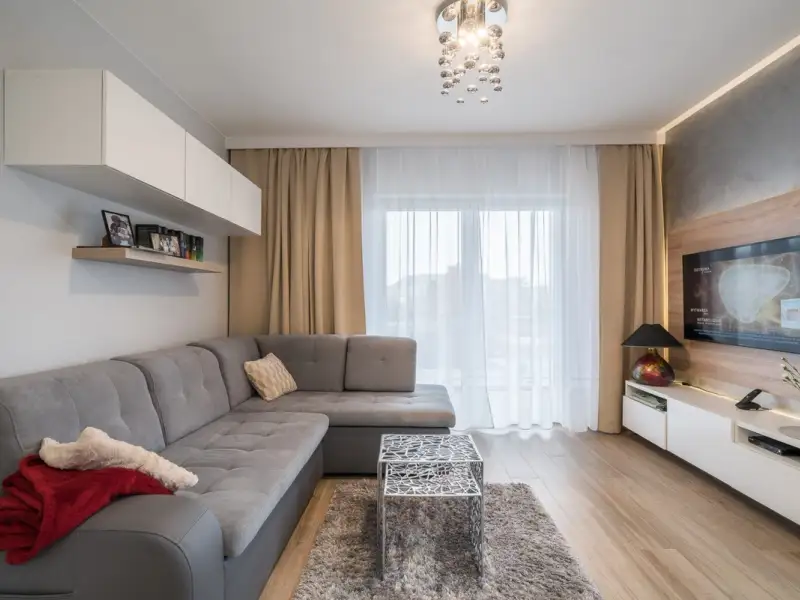Amenajare functionala si luminoasa pentru o familie tanara