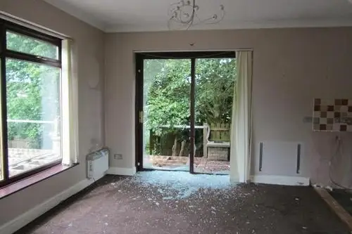 12 greseli amuzante din anunturi imobiliare